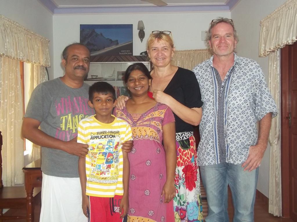 Aroma Home Stay Kochi Luaran gambar