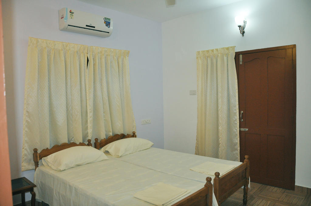 Aroma Home Stay Kochi Luaran gambar