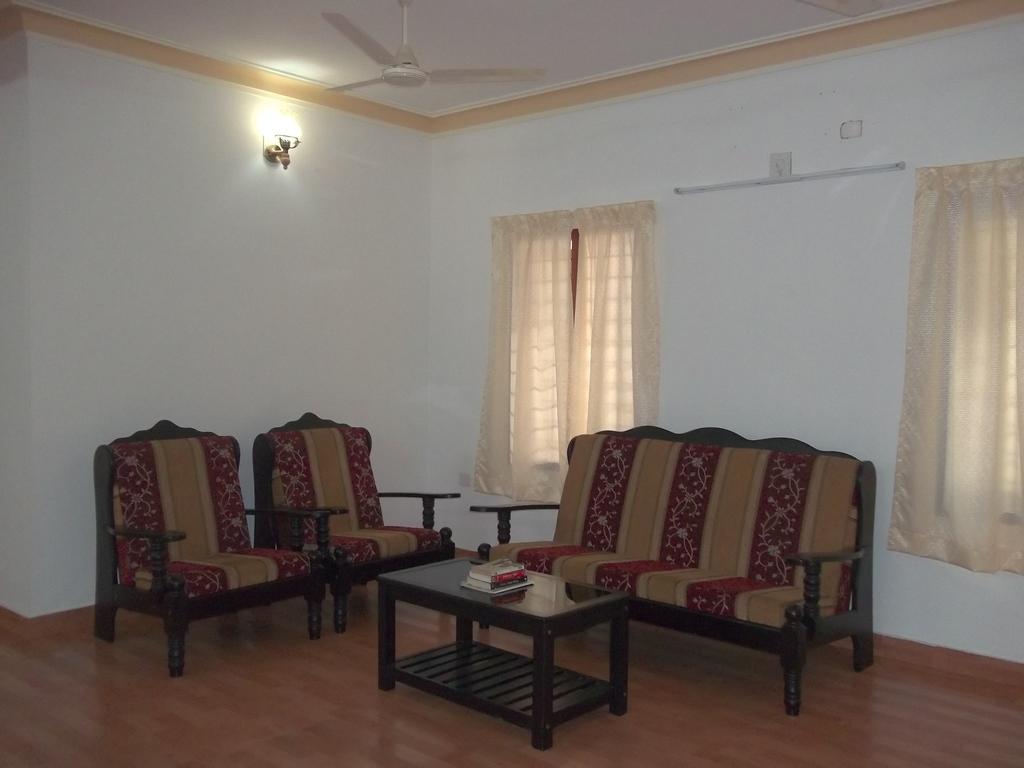 Aroma Home Stay Kochi Luaran gambar