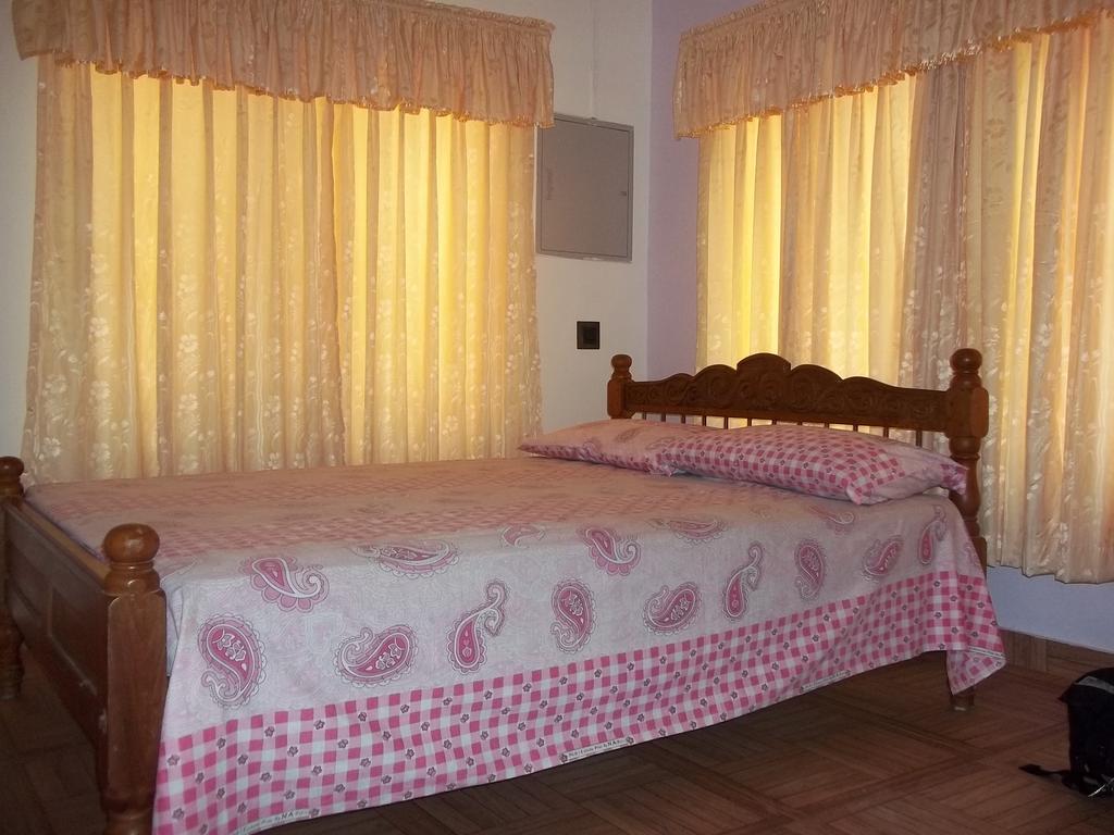 Aroma Home Stay Kochi Luaran gambar