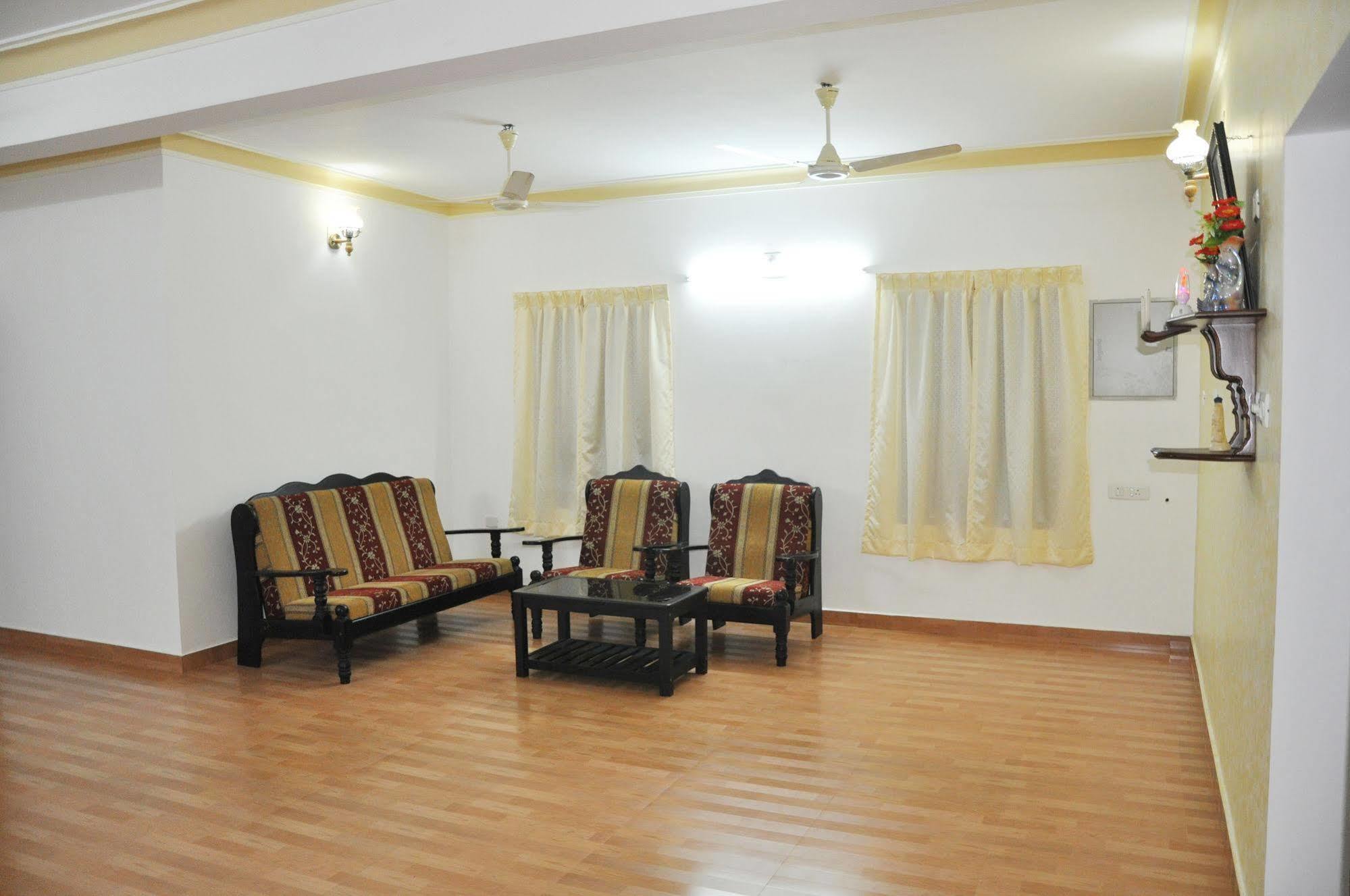 Aroma Home Stay Kochi Luaran gambar